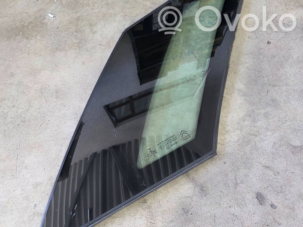 Citroen C4 II Picasso Galinis šoninis kėbulo stiklas 