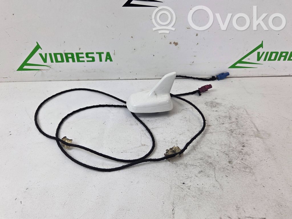 Audi Q7 4L GPS-pystyantenni 