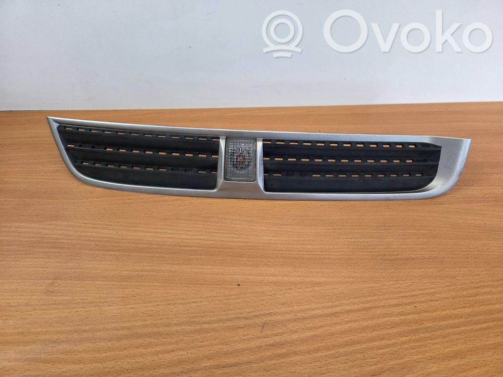 Opel Antara Fender grill 