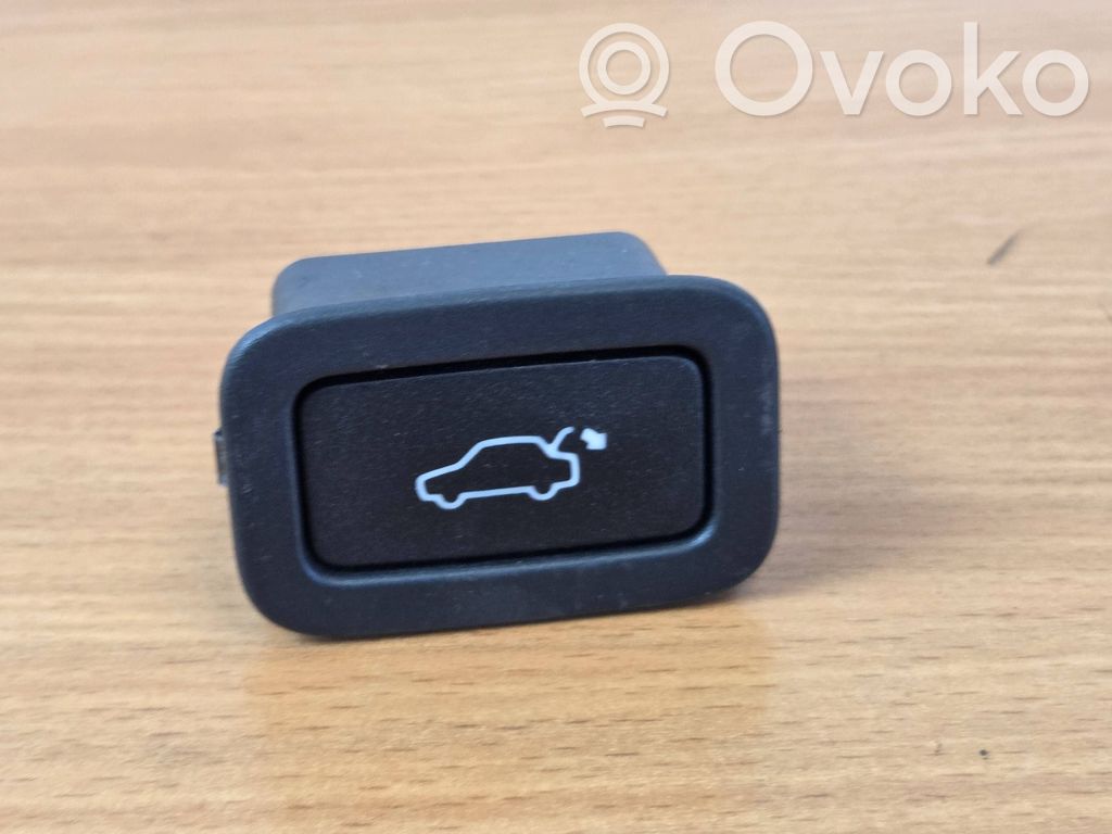 Volvo XC60 Tailgate/trunk/boot open switch 