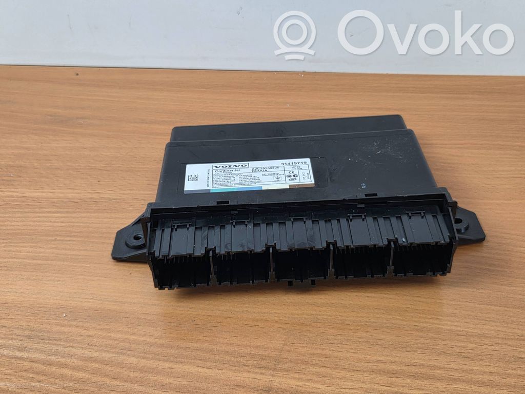 Volvo XC60 Door central lock control unit/module 