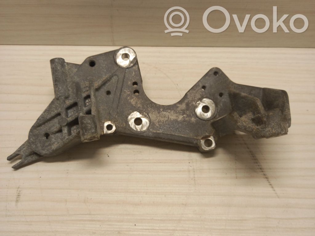 Soporte de la bomba de combustible   0591300147P,059130147P