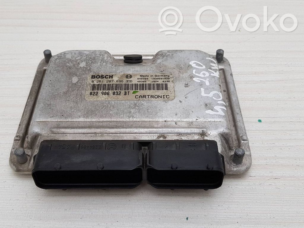 Engine control unit/module   022906032BT,1039S01279,0261207696