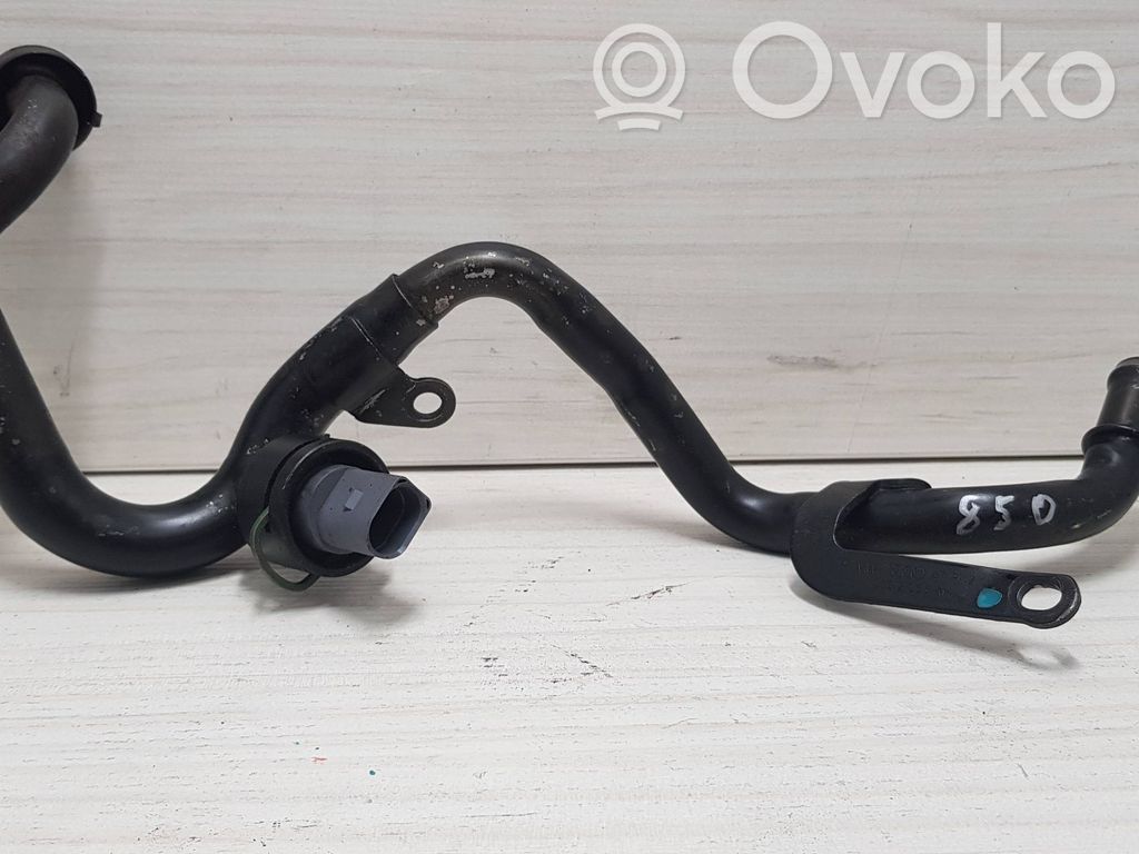 Audi A6 S6 C6 4F Engine coolant pipe/hose 