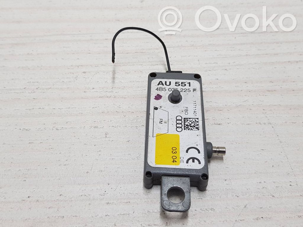 Audi A6 S6 C5 4B Antenos stiprintuvas 