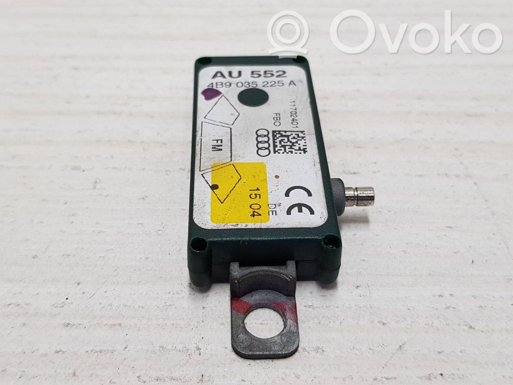 Audi A6 S6 C5 4B Antennin ohjainlaite 