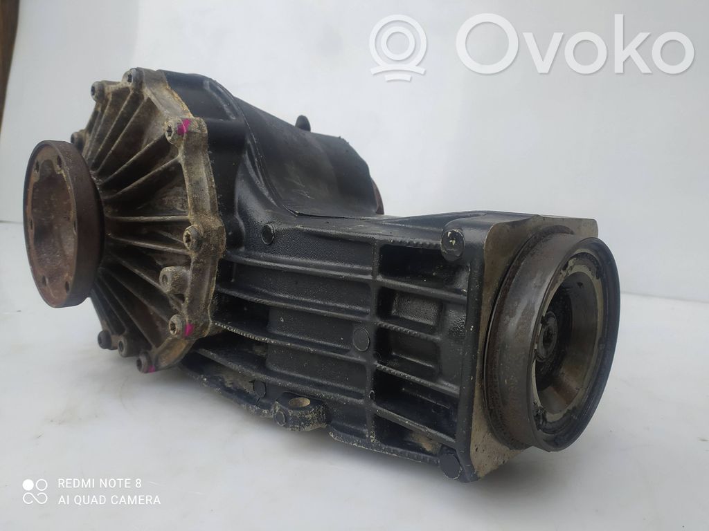 Audi A6 S6 C5 4B Galinis reduktorius 