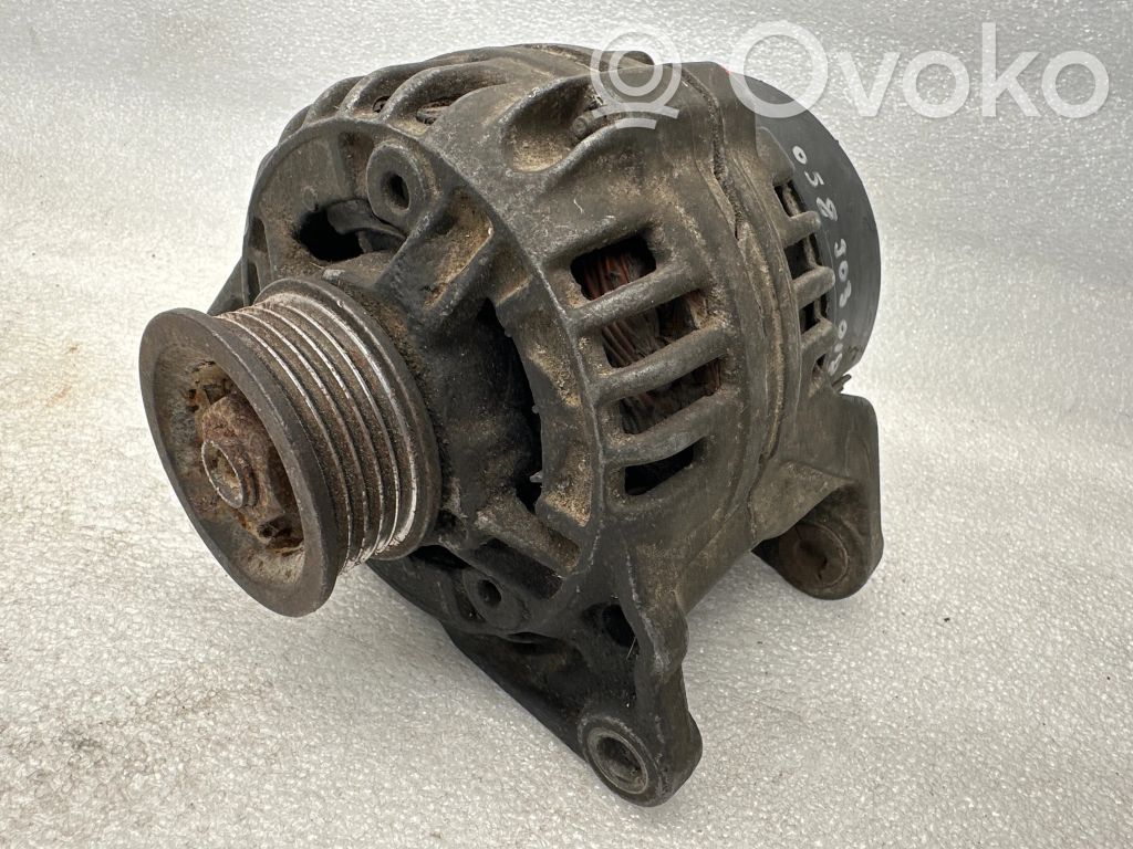 Audi A4 S4 B5 8D Ģenerators 