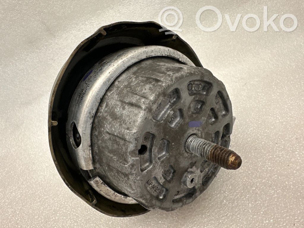 Audi A6 S6 C6 4F Engine mount bracket 
