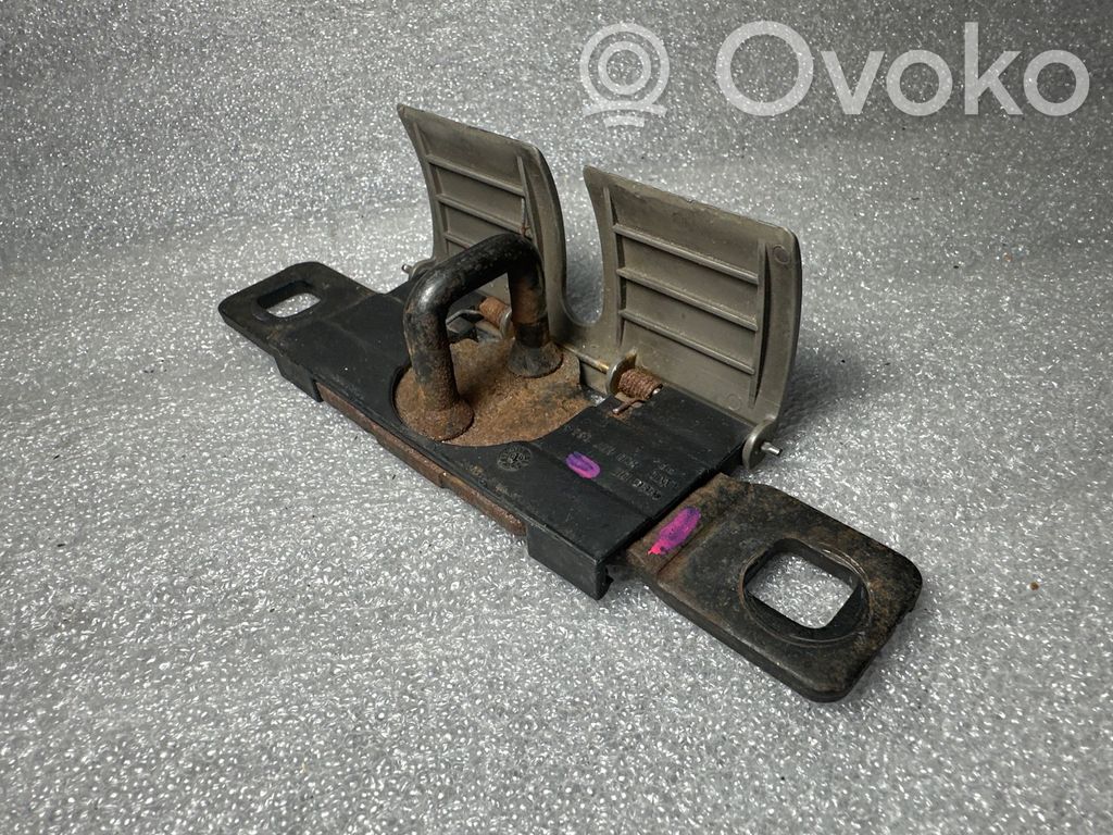 Audi A3 S3 8L Serrure de loquet coffre 