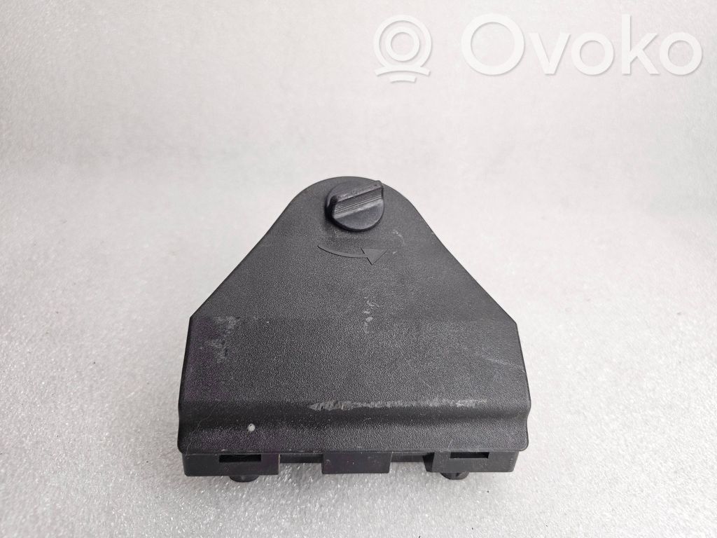 Audi A8 S8 D2 4D Hazard Warning Triangle Mounting Bracket 