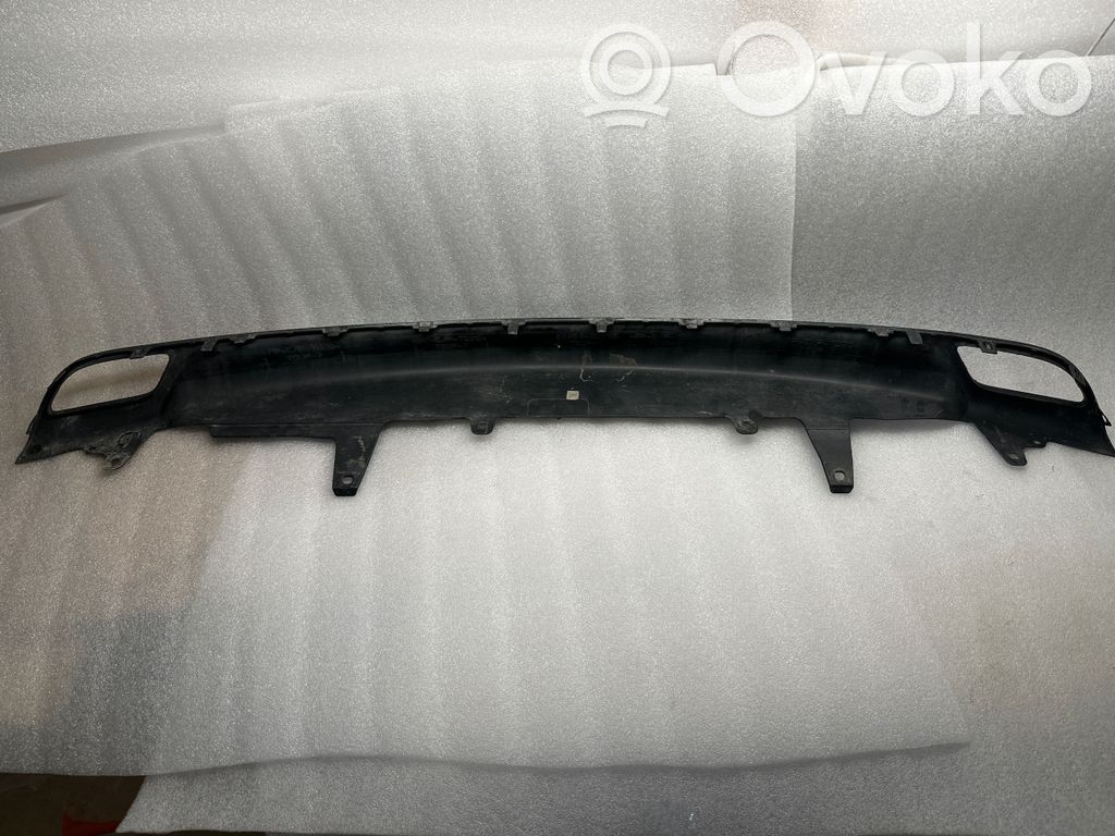 Toyota Yaris Listwa dolna zderzaka tylnego 