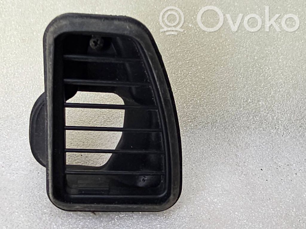 Audi A8 S8 D2 4D Šoninės oro grotelės 