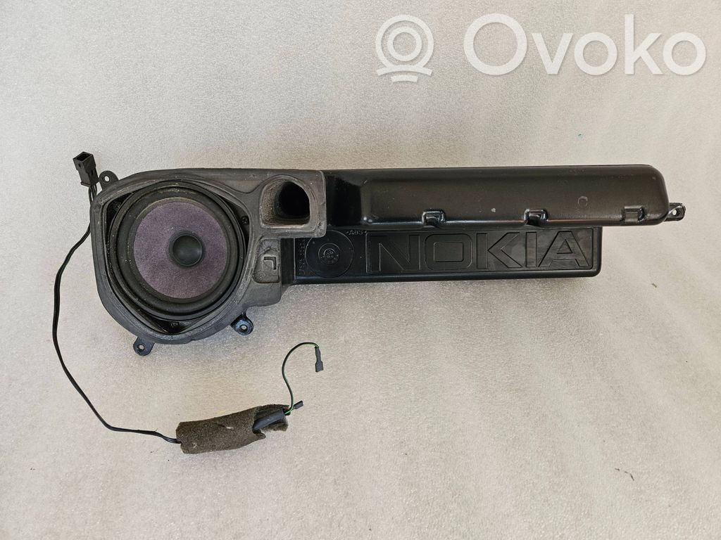 Audi A8 S8 D2 4D Altavoz de la puerta delantera 
