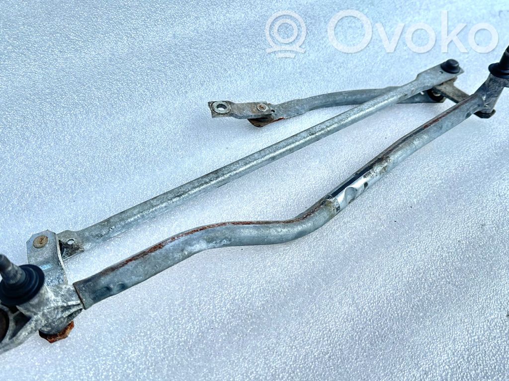 Audi A6 S6 C6 4F Mechanizm i silniczek wycieraczek szyby przedniej / czołowej 