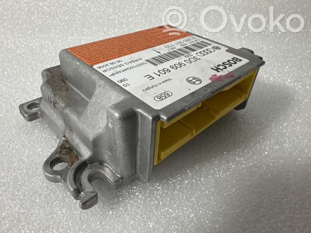 Unitate/modul de comandă airbaguri   3D0909601E