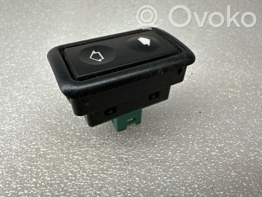 Electric window control switch   8365300,15599806,11411
