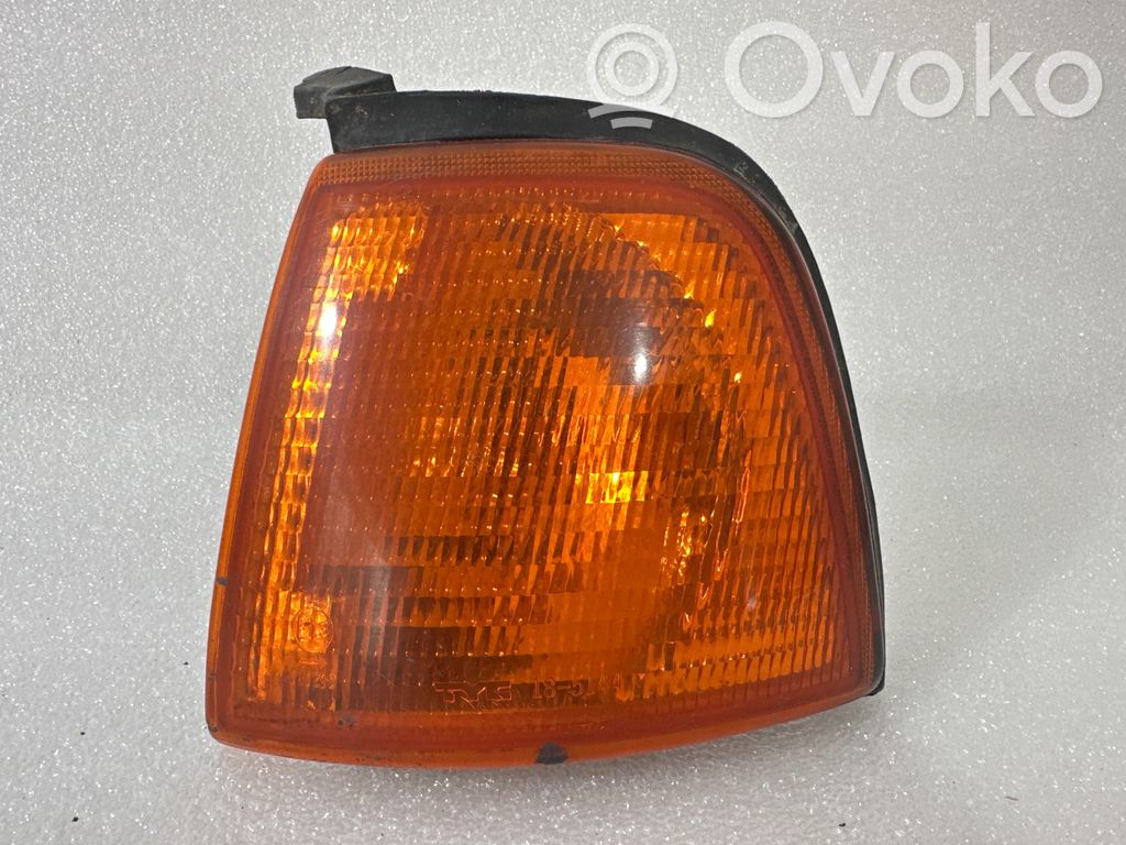 Audi 80 90 S2 B4 Front indicator light 