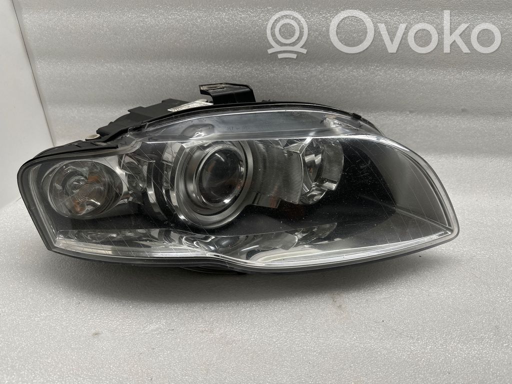 Audi A4 S4 B7 8E 8H Lampa przednia 