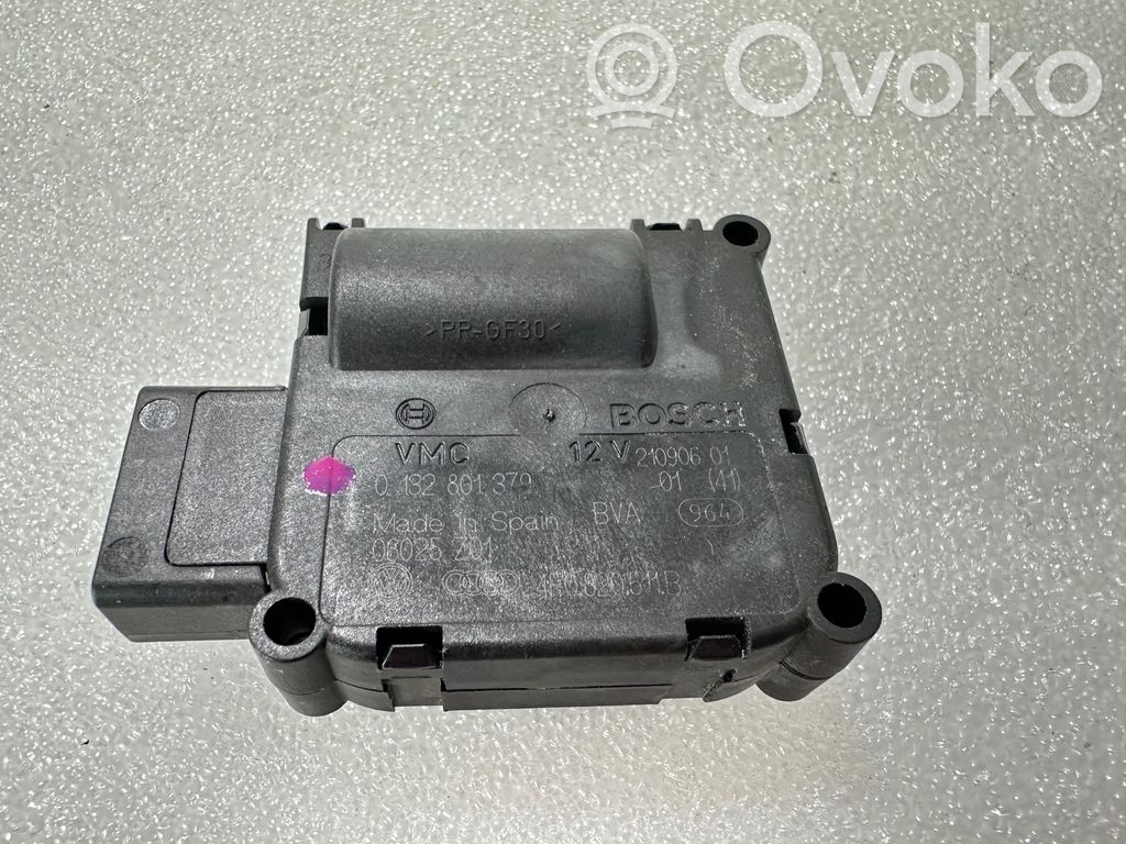 Audi Q7 4L Motor/actuator clapetă aer 