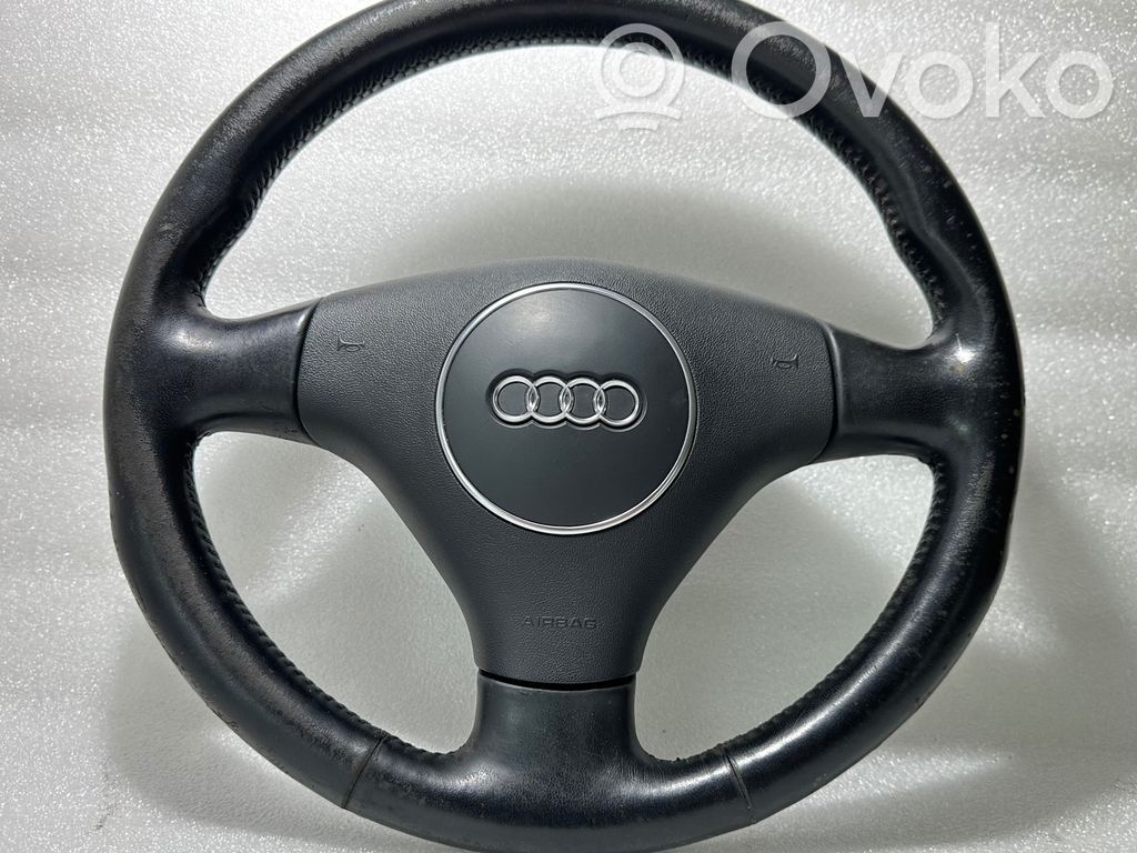 Audi A4 S4 B6 8E 8H Ohjauspyörä 