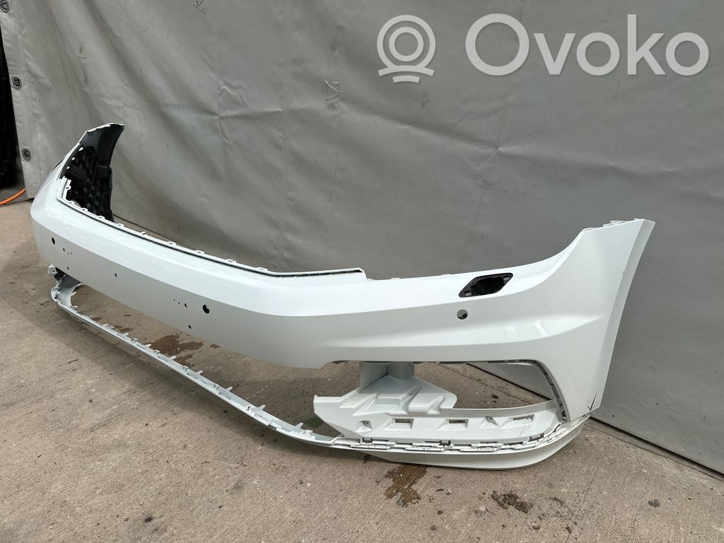 Volkswagen PASSAT B8 Priekšējais bamperis 
