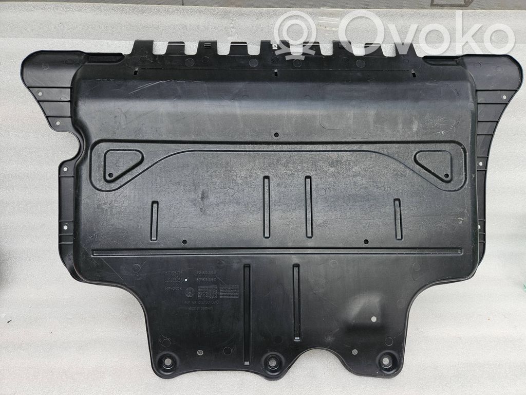 Volkswagen Tiguan Engine splash shield/under tray 