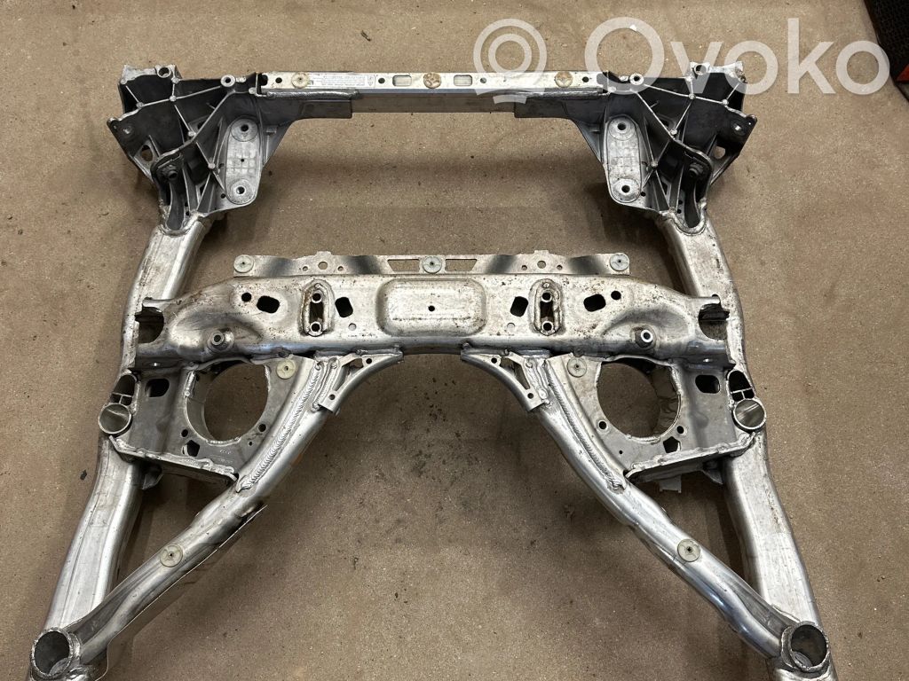 BMW 7 G11 G12 Priekinis traversas 