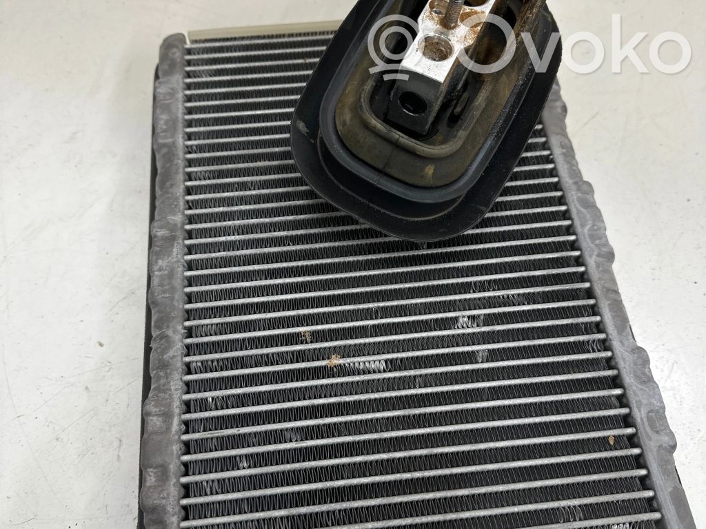Porsche Cayenne (9Y0 9Y3) Condenseur de climatisation 