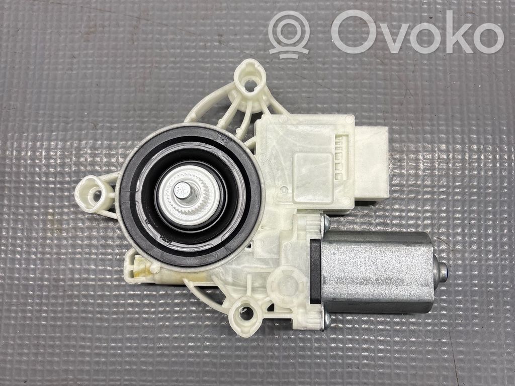 BMW X5 G05 Silnik regulatora szyby drzwi przednich 