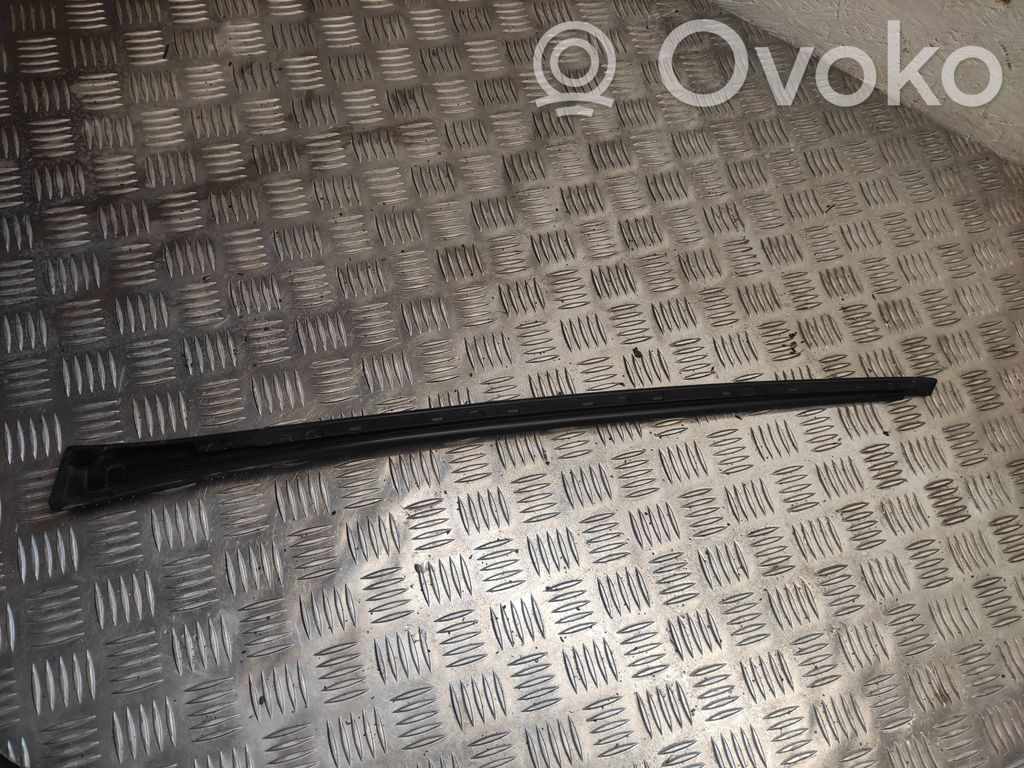 Cupra Formentor Windshield trim 