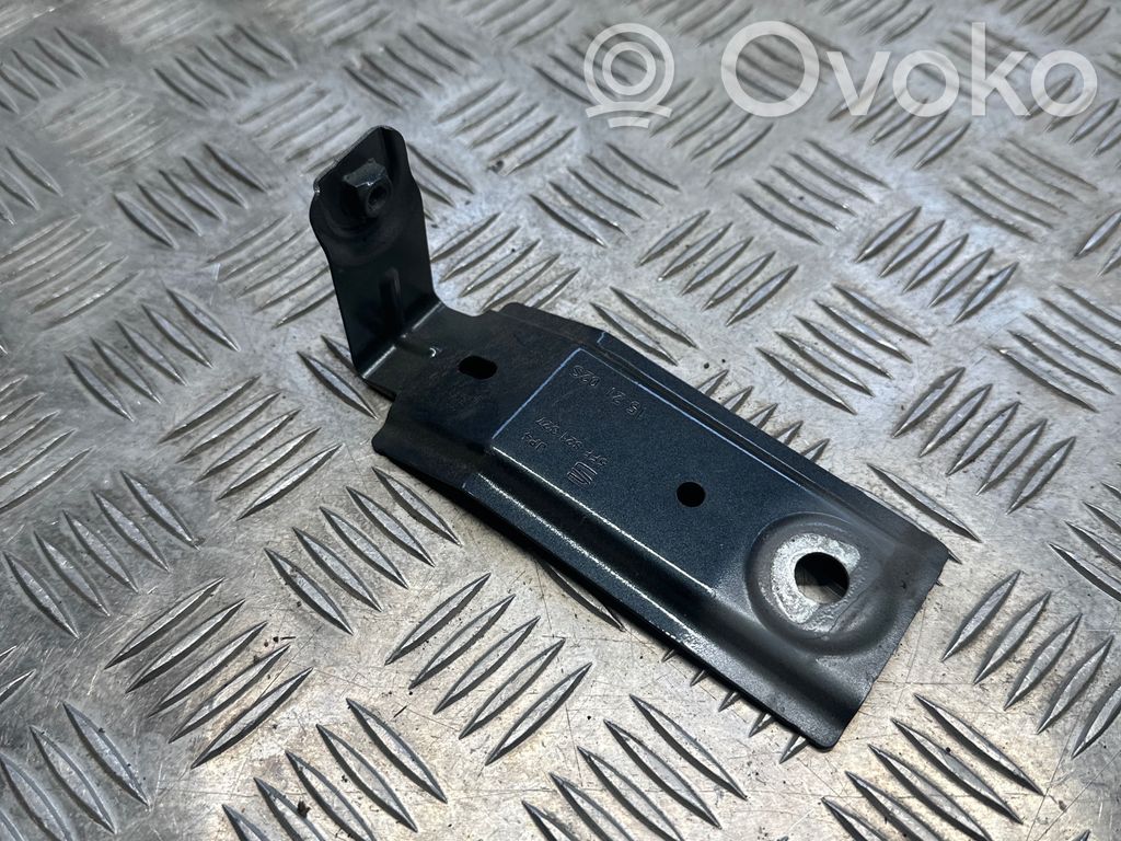 Cupra Formentor Lokasuojan kannake 
