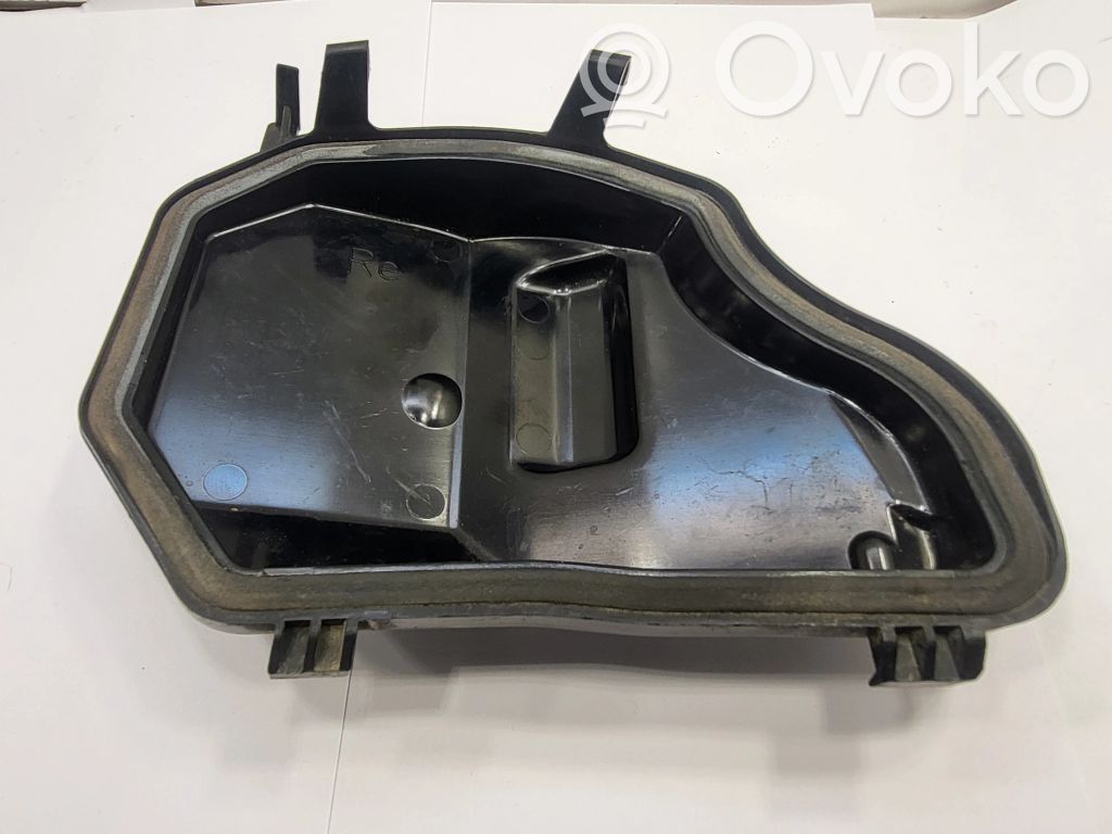 Headlight/headlamp dust cover   15933200