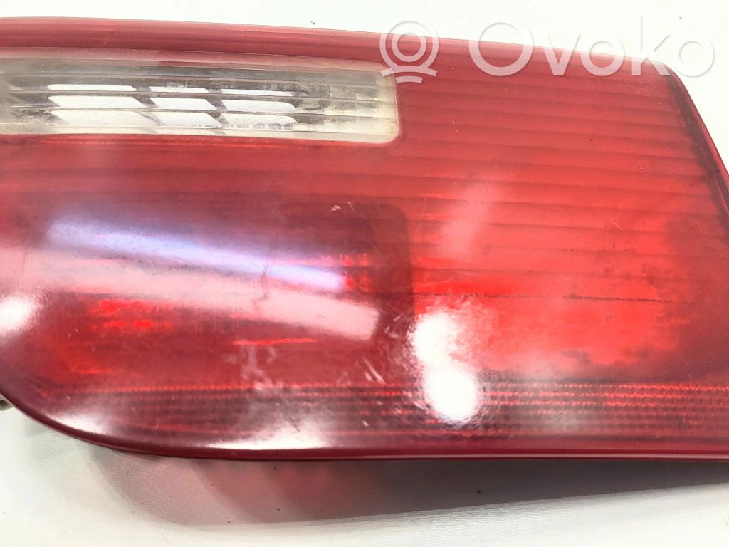 BMW X5 E53 Aizmugurējais lukturis pārsegā 