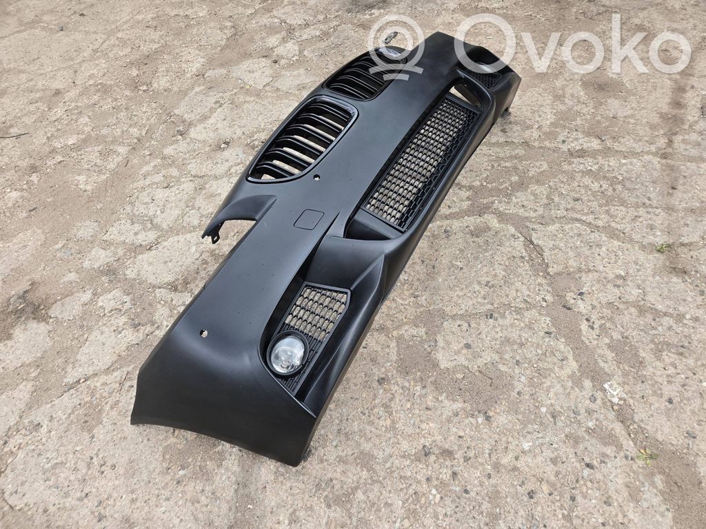 BMW 5 F10 F11 Zderzak przedni 
