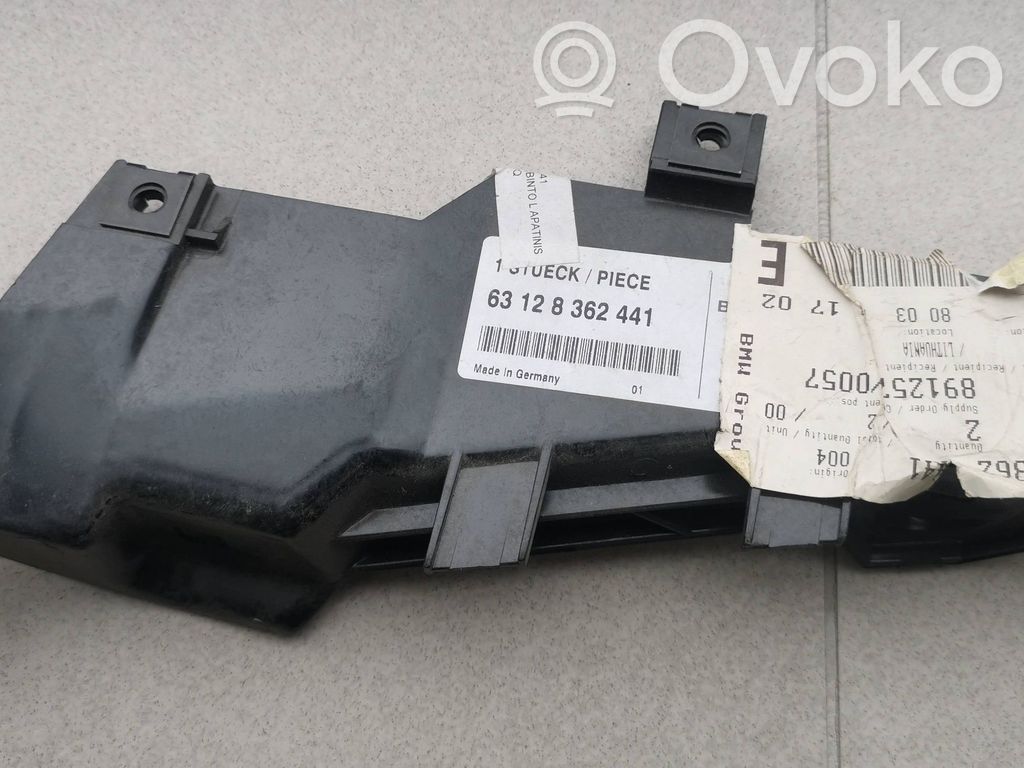 BMW 5 E39 Headlight/headlamp mounting bracket 