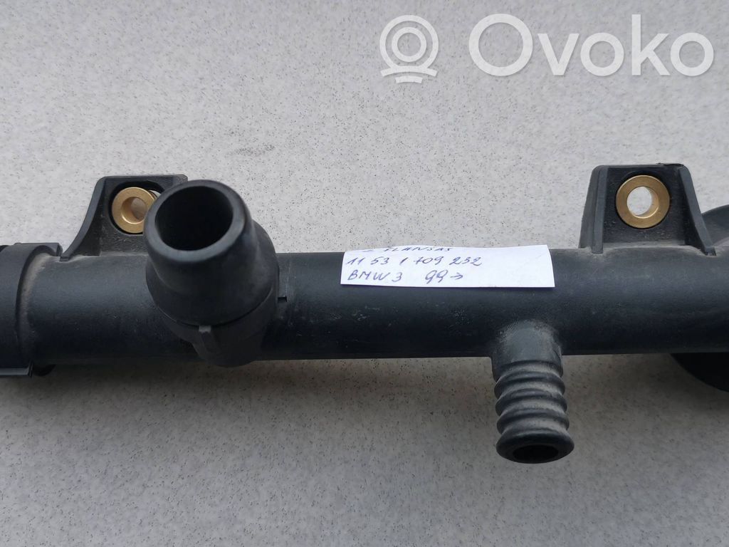 BMW 3 E46 Engine coolant pipe/hose 
