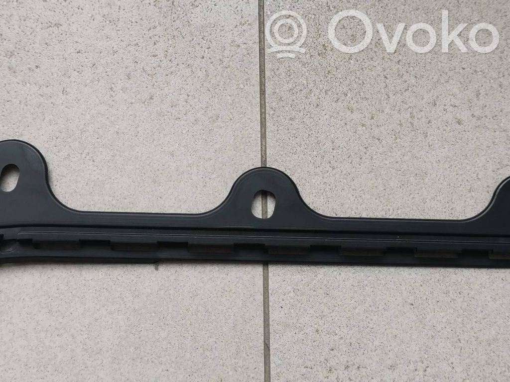 BMW 1 E81 E87 Engine compartment rubber 