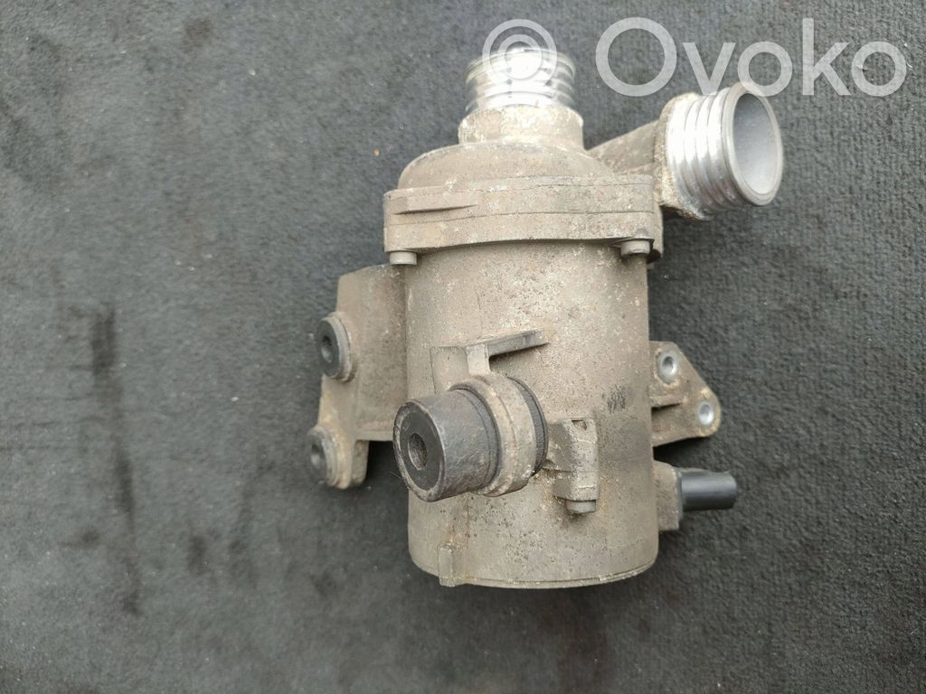 BMW 3 E90 E91 Water pump 
