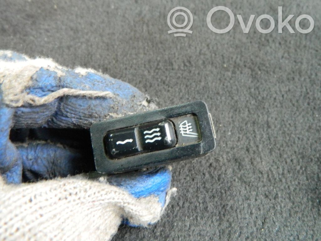 BMW 3 E36 Istuimen lämmityksen kytkin 
