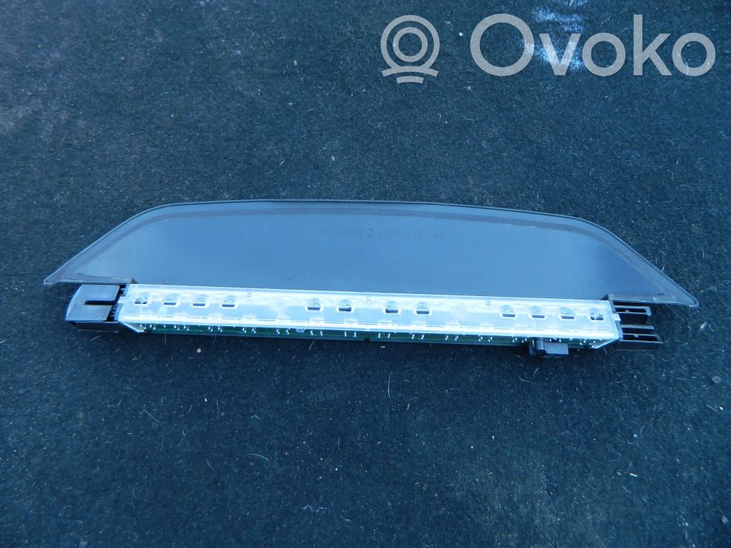 BMW 3 E46 Kolmas/lisäjarruvalo 