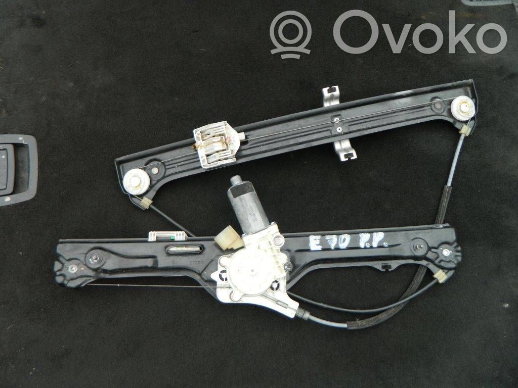 Front door window regulator with motor   7166380