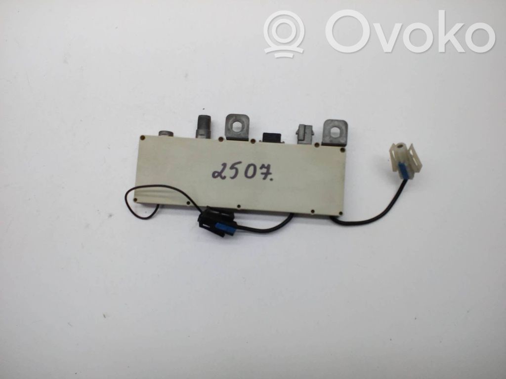 BMW 5 E39 Antenos valdymo blokas 
