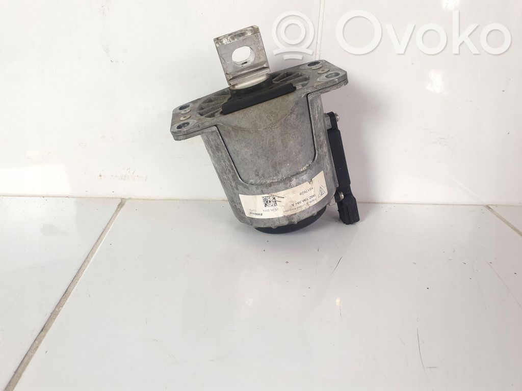 Engine mount bracket   992199384A