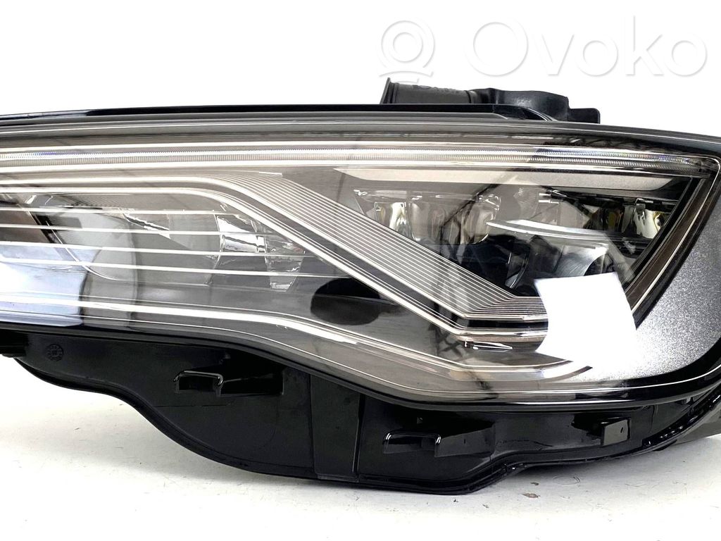Scheinwerfer   8V0941033,1EX01074071
