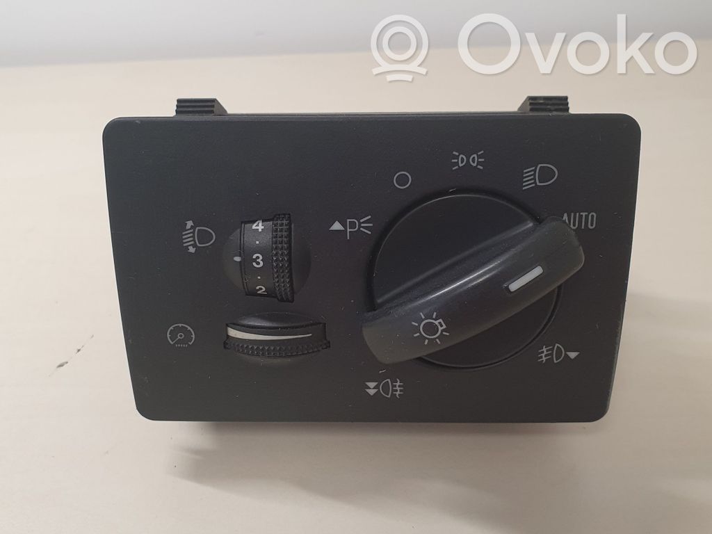 Ford Focus Light switch 