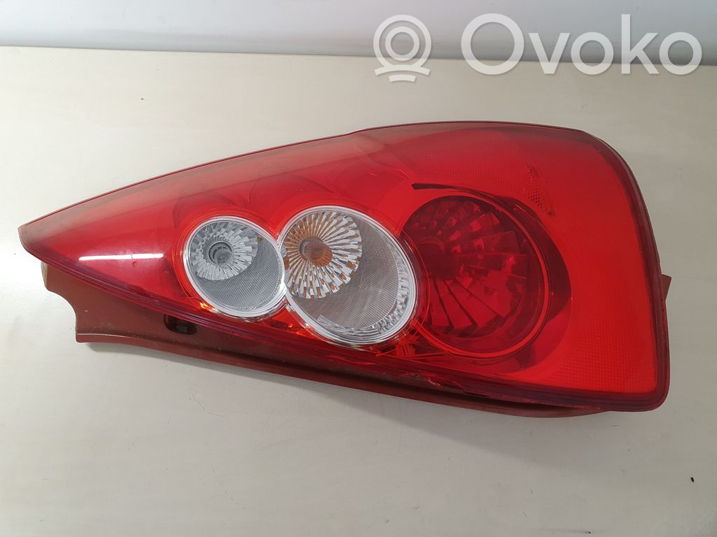 Mazda 5 Rear/tail lights 