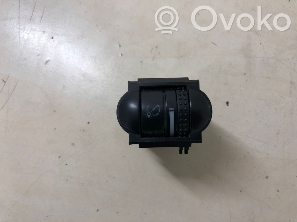 Skoda Superb B5 (3U) Headlight level height control switch 