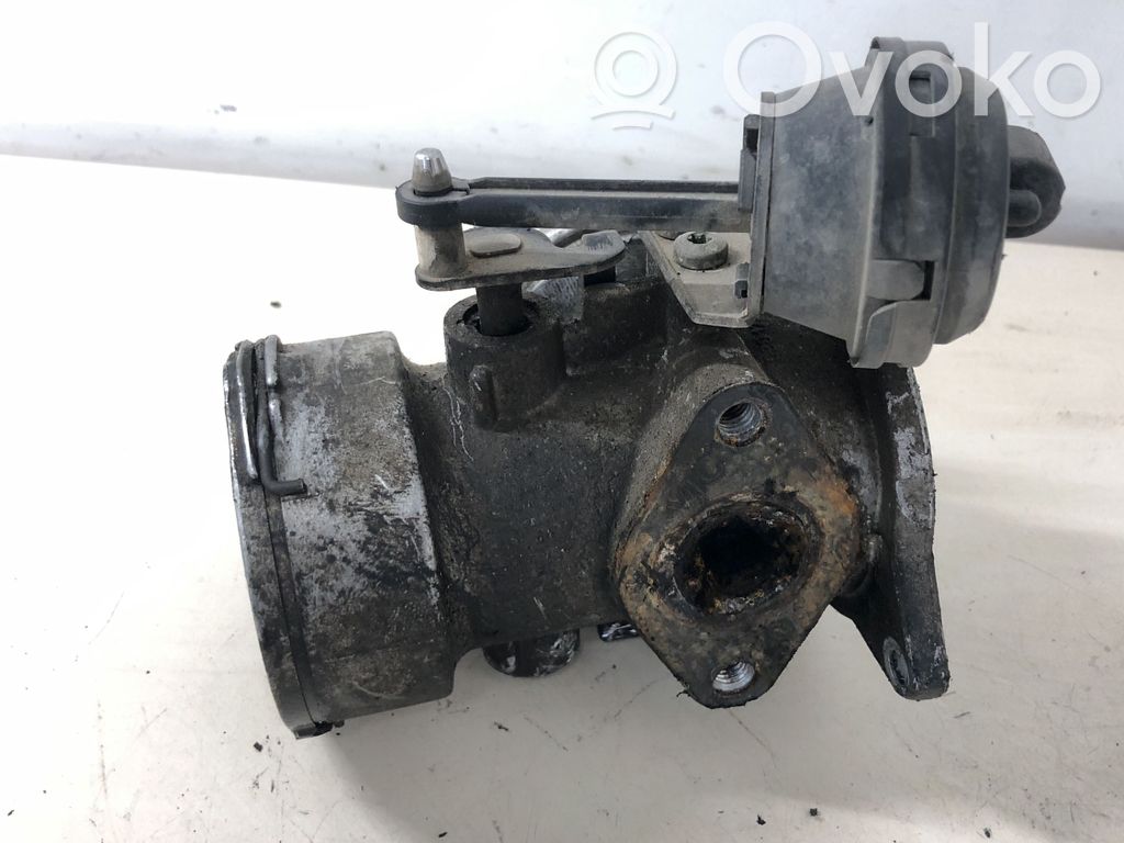 Volkswagen Sharan EGR valve 