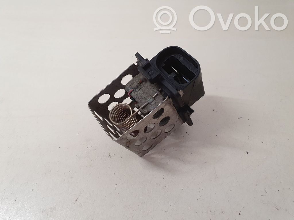 Nissan Qashqai Coolant fan relay 
